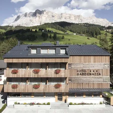 Gardenazza 3* Badia (South Tyrol)
